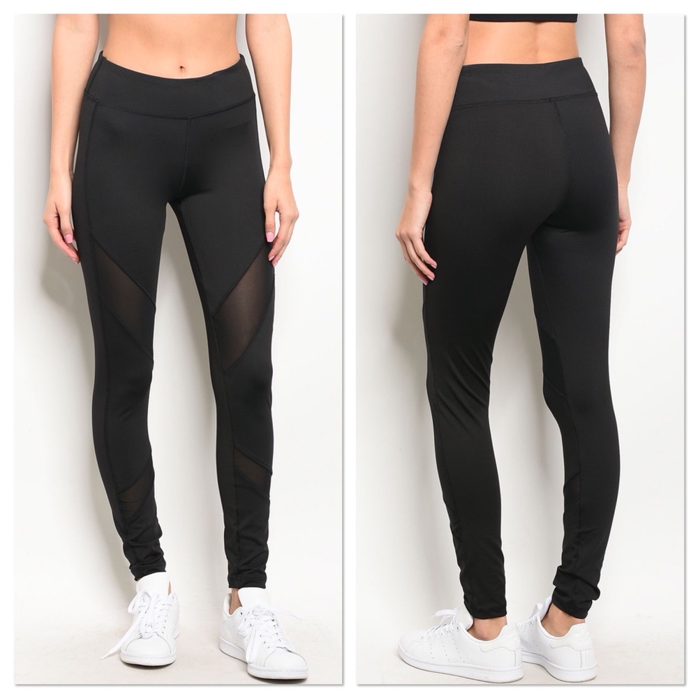 π£ SALE! LAST PAIR! Black Mesh Yoga Pants - Picture 2 of 2